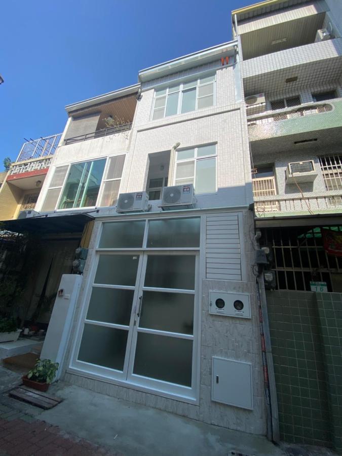 Апартаменты 好室連連house Lien Lien Тайнань Экстерьер фото
