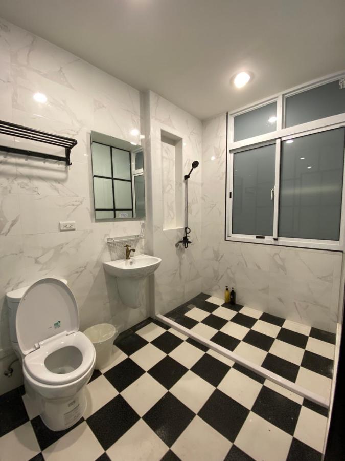 Апартаменты 好室連連house Lien Lien Тайнань Экстерьер фото