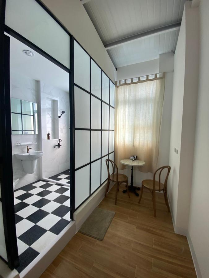 Апартаменты 好室連連house Lien Lien Тайнань Экстерьер фото